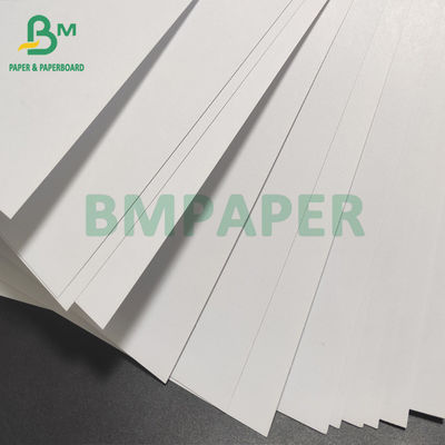 Άσπρο ομαλό 70# έγγραφο 610 X 860mm όφσετ χωρίς επίστρωση έγγραφο εκτύπωσης