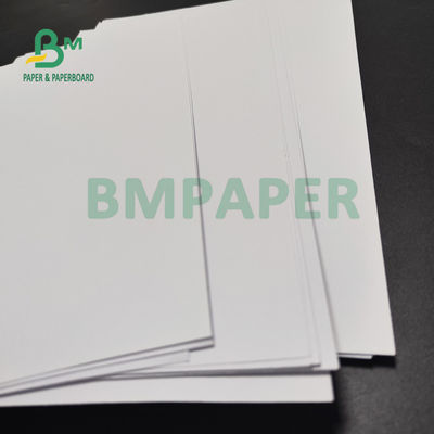 έγγραφο δεσμών όφσετ 120gsm 160gsm για τα φυλλάδια 890mm ομαλή επιφάνεια