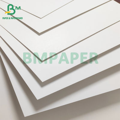Πλευρά πινάκων 250-400gsm ένα εγγράφου FBB C1S SBS που ντύνεται για το ημερολόγιο