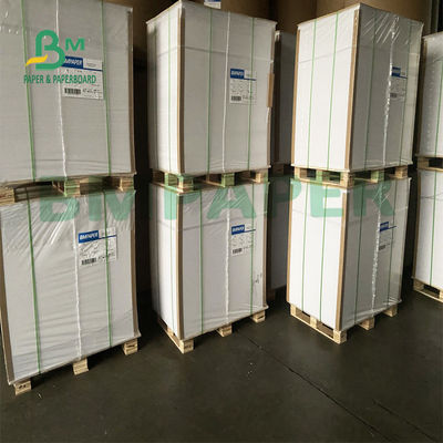700mm X 1000mm απορροφητικά φύλλα εγγράφου έξοχα απορροφούν την υγρή επίπεδη επιφάνεια