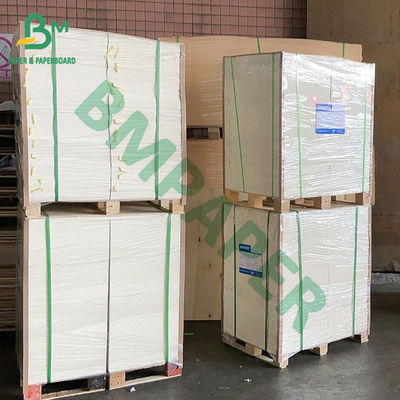 390gsm λευκός χωρίς επίστρωση πίνακας εγγράφου για το χαλί 624 X 860mm μπύρας ακτοφυλάκων ποτών