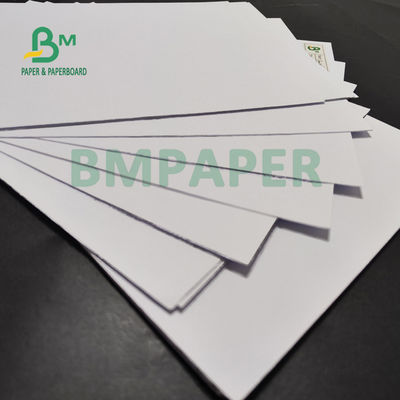χωρίς επίστρωση πίνακας εγγράφου 200gsm 250gsm Woodfree για τα φυλλάδια 720mm X 1020mm