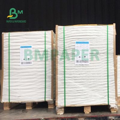 Έξοχο άσπρο έγγραφο όφσετ Woodfree 140gsm 160gsm 635mm X 914mm καλή λειότητα