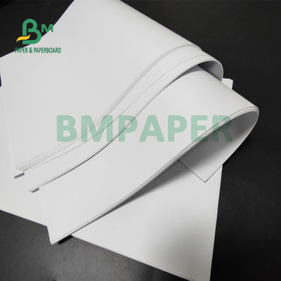 χωρίς επίστρωση άσπρο Woodfree έγγραφο δεσμών 50gsm 55gsm για το βιβλίο που τυπώνει 66 X 106cm