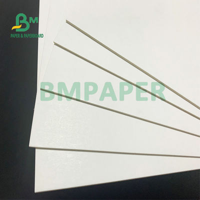 Λευκός δευτερεύων FBB πίνακας 1000gsm 1200gsm 107cm X 77cm 100*70cm καρτών Anccardboard