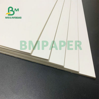 Λευκός δευτερεύων FBB πίνακας 1000gsm 1200gsm 107cm X 77cm 100*70cm καρτών Anccardboard