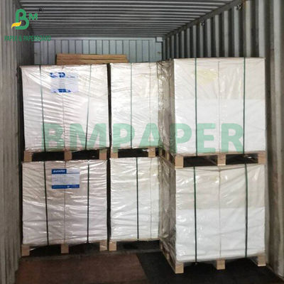 Έναπλευρο γυαλιστερό 62 65 GSM λευκό υγρό - ρολό χαρτιού αντοχής για την κατασκευή ετικετών