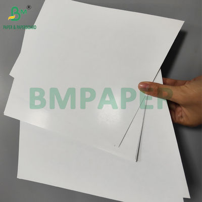 310gm Επικαλυμμένο μαύρο πυρήνα για χαρτιά 70 x 100cm Καλή δυσκαμψία