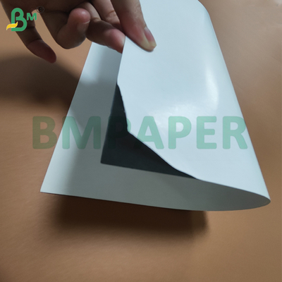 Χαρτί με γυαλιστερό επίχρισμα C2S 310gsm 320gsm με μαύρο πυρήνα για τράπουλες A3 A4 Υψηλή αδιαφάνεια